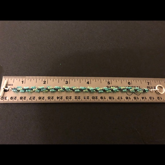 Multi-colored 11/0 7.5” spiral bracelet - 🤚 made - Picture 2 of 8